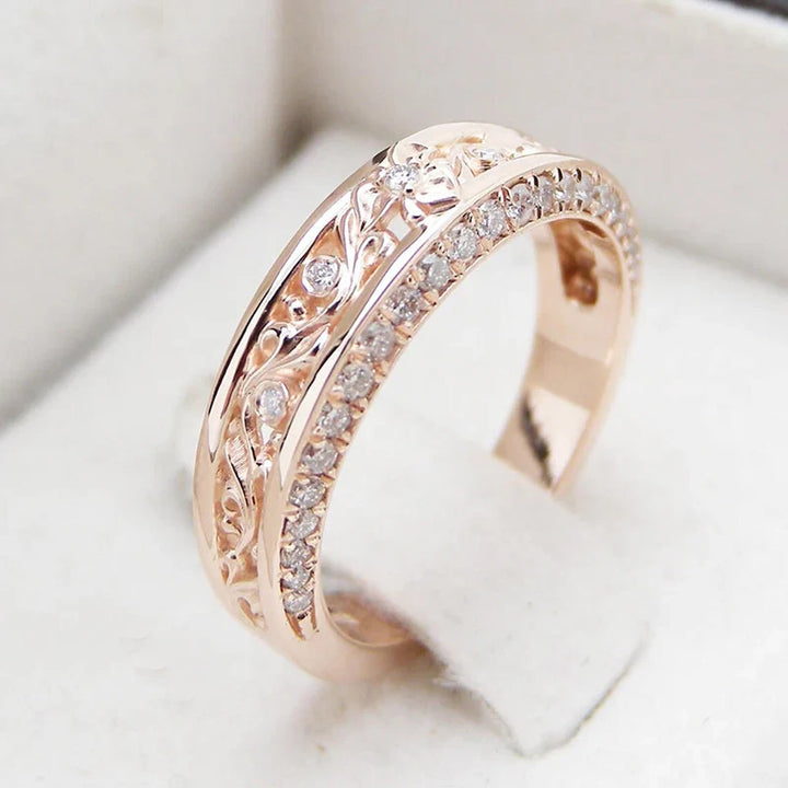 Bague de mariage florale en or rose avec zircon