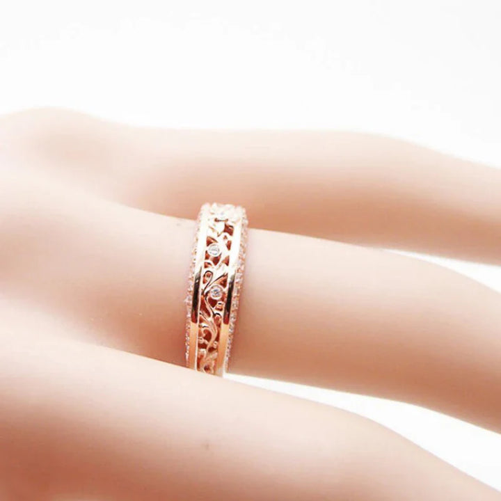 Bague de mariage florale en or rose avec zircon